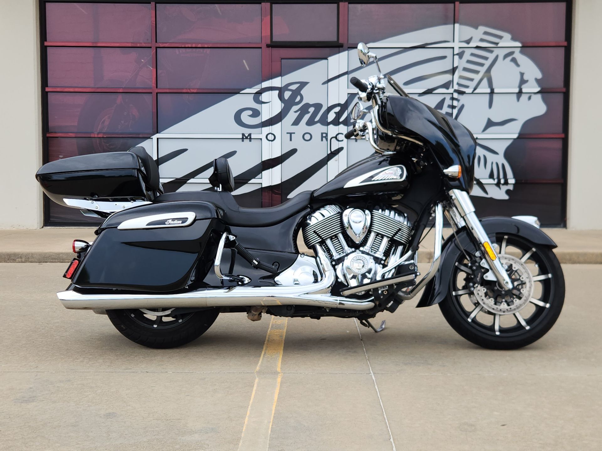 2019 Indian Motorcycle Chieftain® Limited ABS LIMITED in Norman, OK