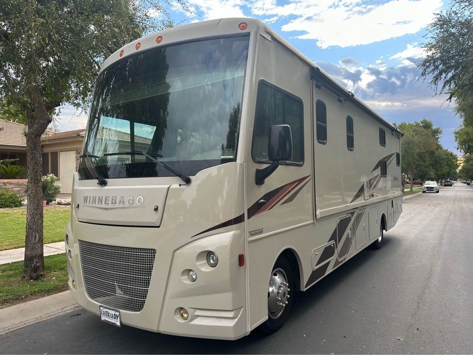 2019 Winnebago SUNSTAR 31BE RV