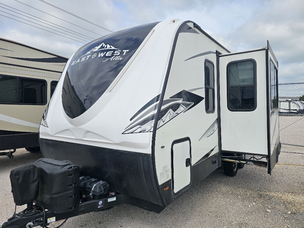 2022 East To West ALTA 1900MMK in liberty hill TX