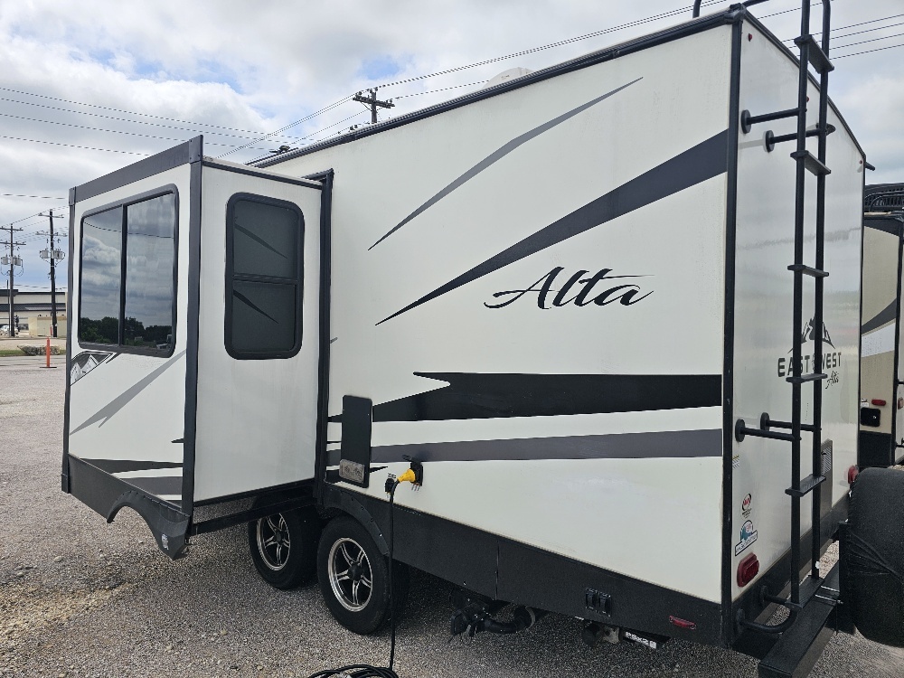 2022 East To West ALTA 1900MMK in liberty hill TX