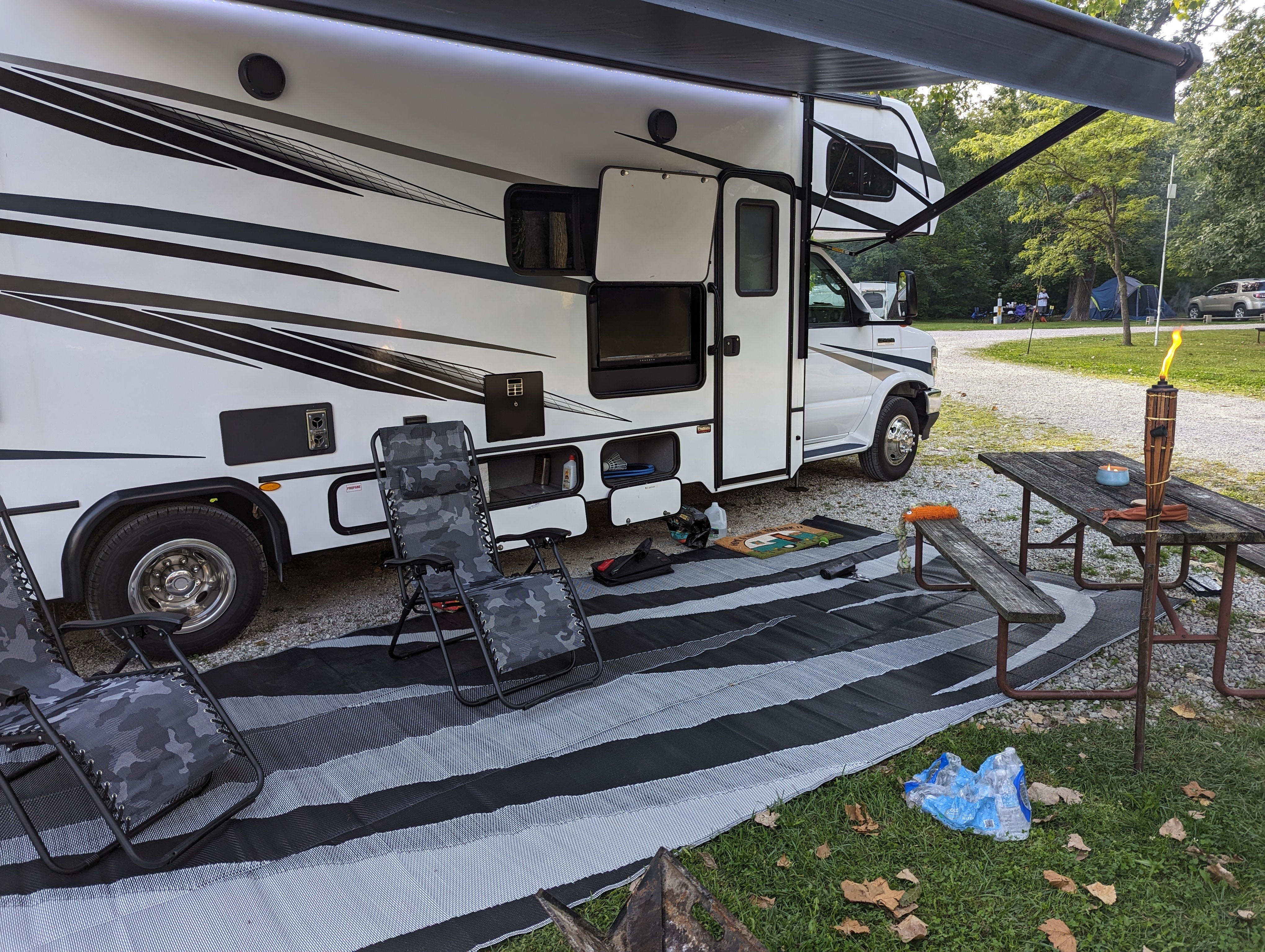 2022 Forest River SUNSEEKER CLASSIC 3010DS in sheffield vlg OH