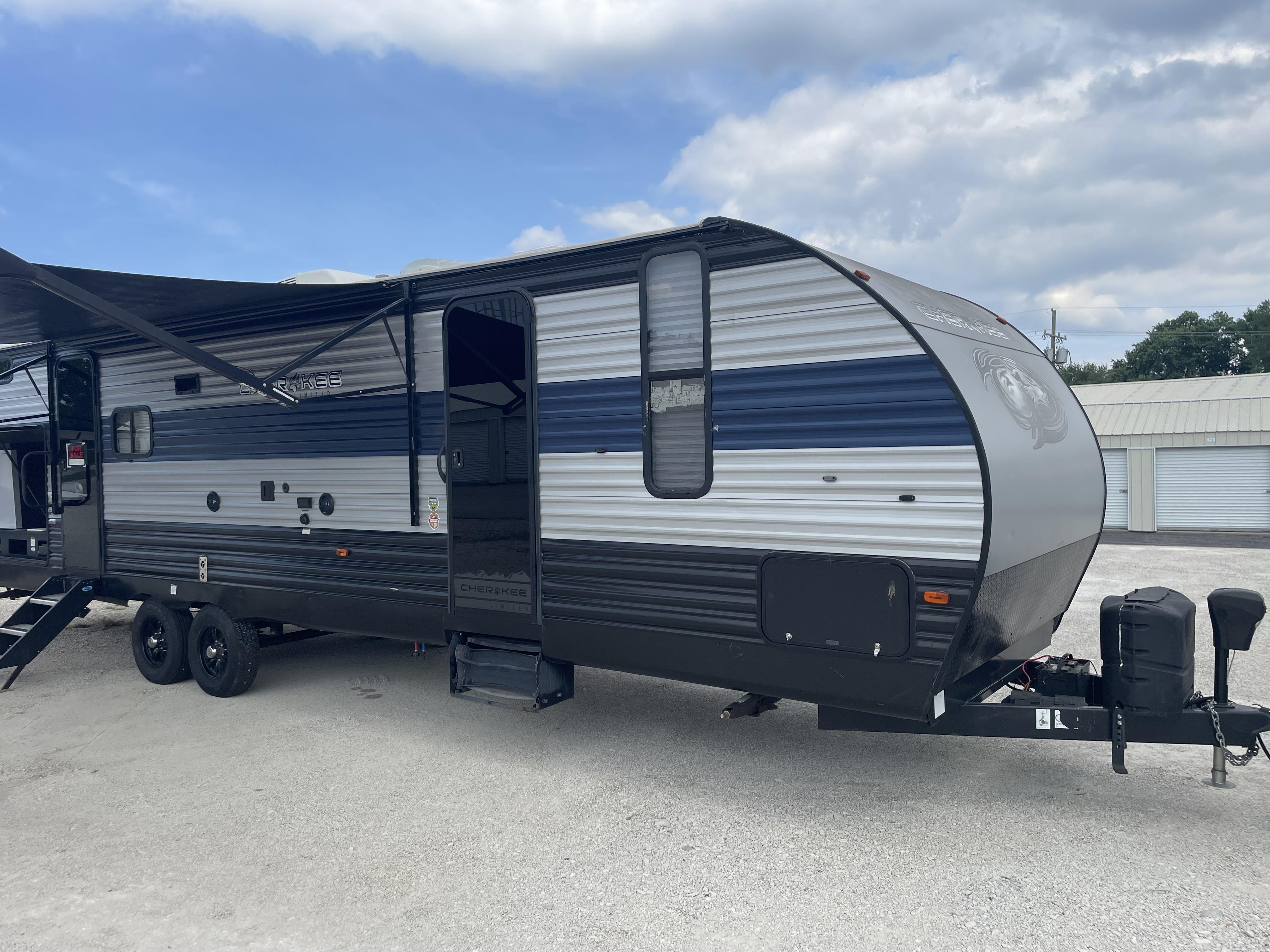 2021 Forest River CHEROKEE 294GEBG RV