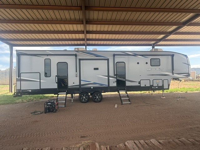 2022 Forest River CHEROKEE ARCTIC WOLF 3770 SUITE RV