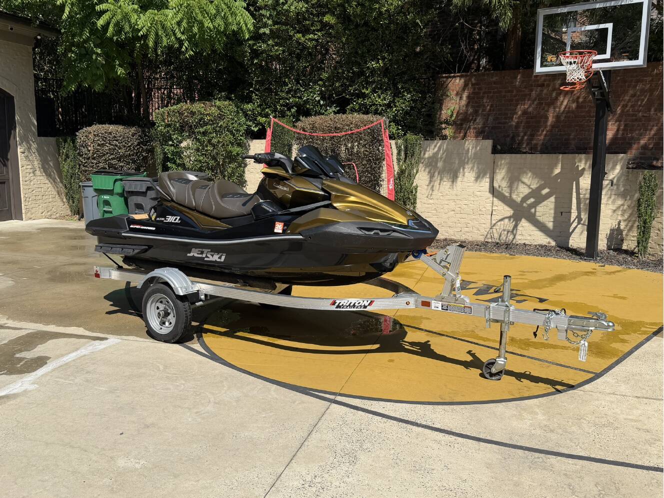 A photo of this 2023 Kawasaki JET SKI ULTRA 310 LX