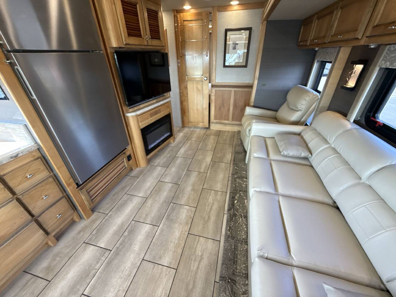 A photo of this 2020 Tiffin Motorhomes ALLEGRO OPEN ROAD 36LA