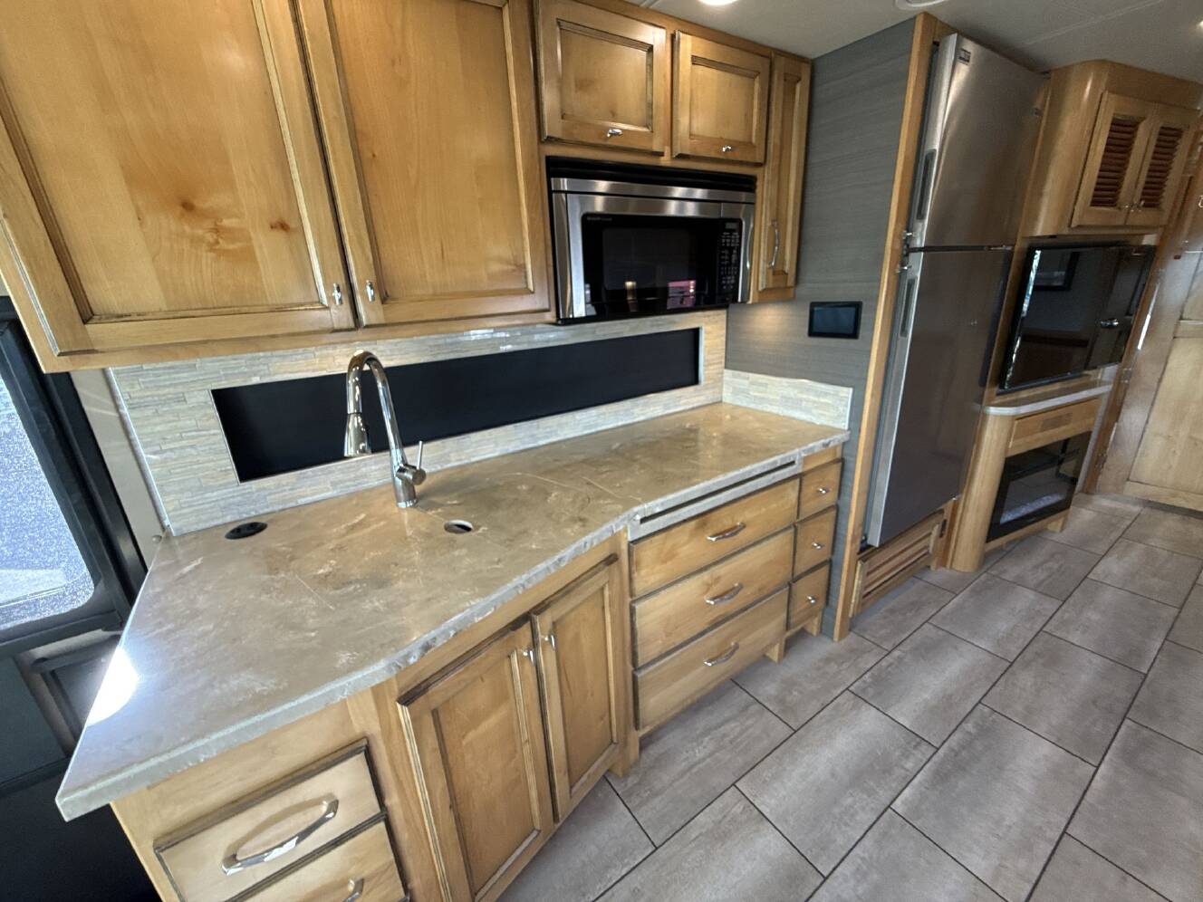 A photo of this 2020 Tiffin Motorhomes ALLEGRO OPEN ROAD 36LA