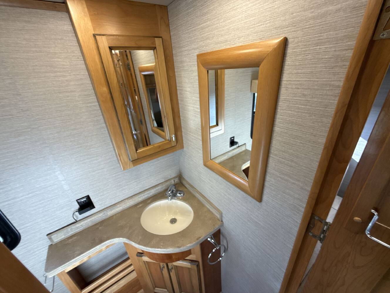 A photo of this 2020 Tiffin Motorhomes ALLEGRO OPEN ROAD 36LA