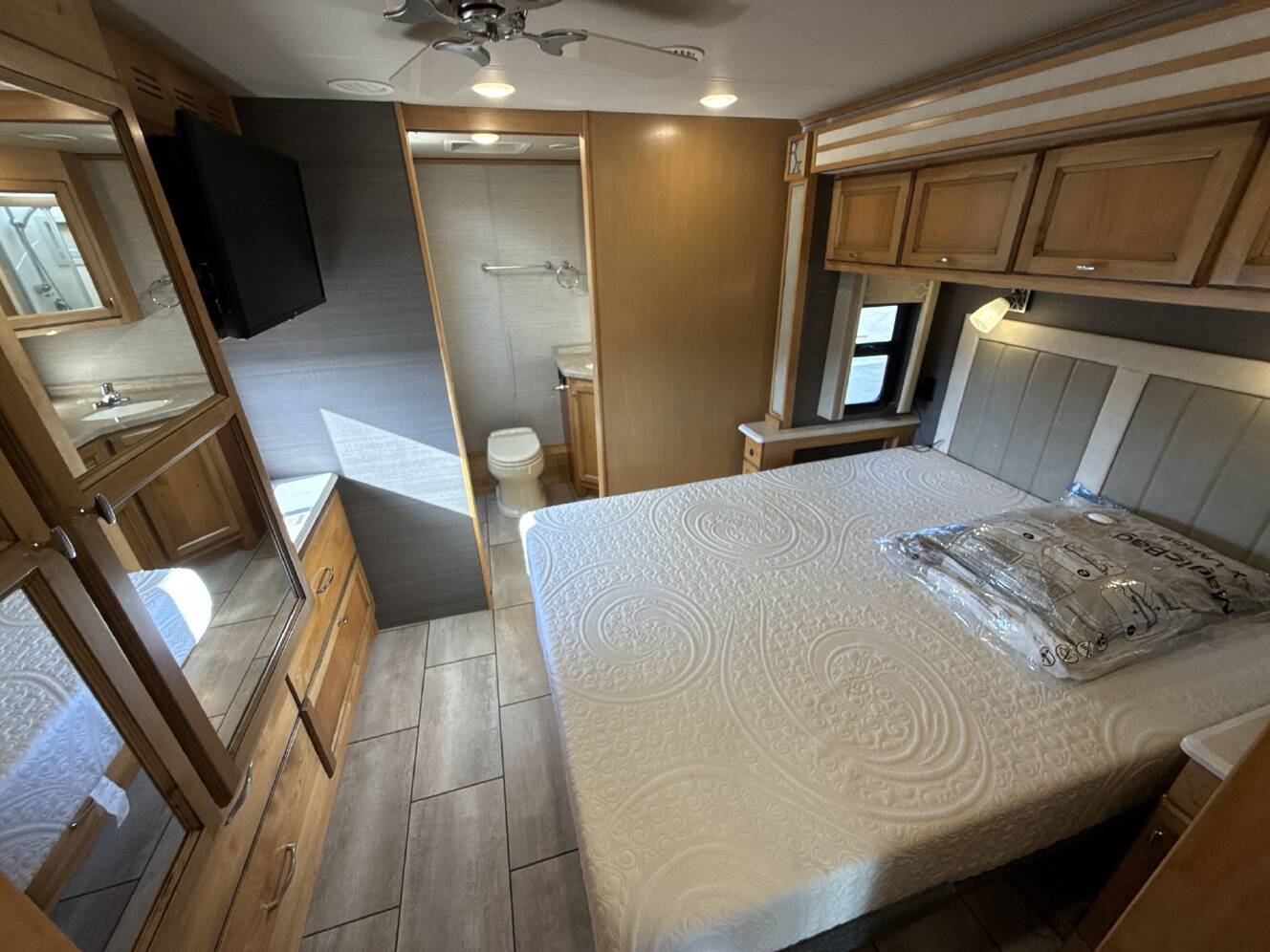 A photo of this 2020 Tiffin Motorhomes ALLEGRO OPEN ROAD 36LA