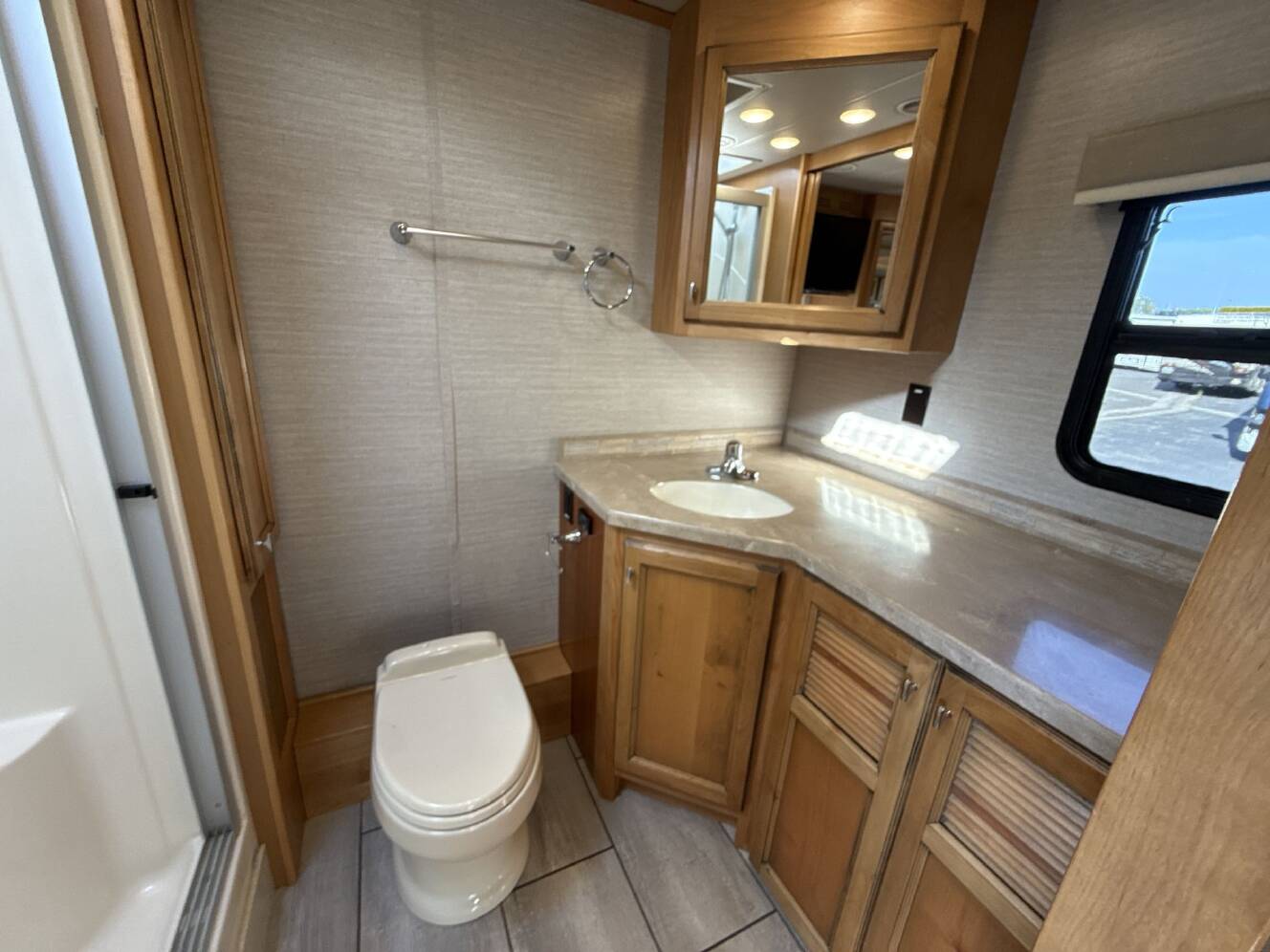A photo of this 2020 Tiffin Motorhomes ALLEGRO OPEN ROAD 36LA