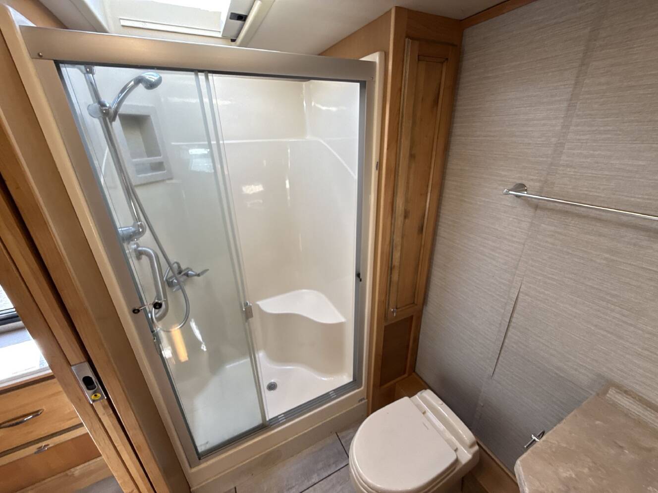 A photo of this 2020 Tiffin Motorhomes ALLEGRO OPEN ROAD 36LA