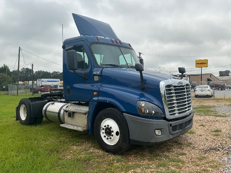 2019 FREIGHTLINER CASCADIA 125 in Hattiesburg, MS