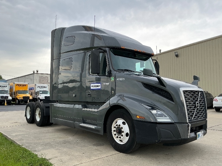 2022 VOLVO VNL64760 in Hattiesburg, MS