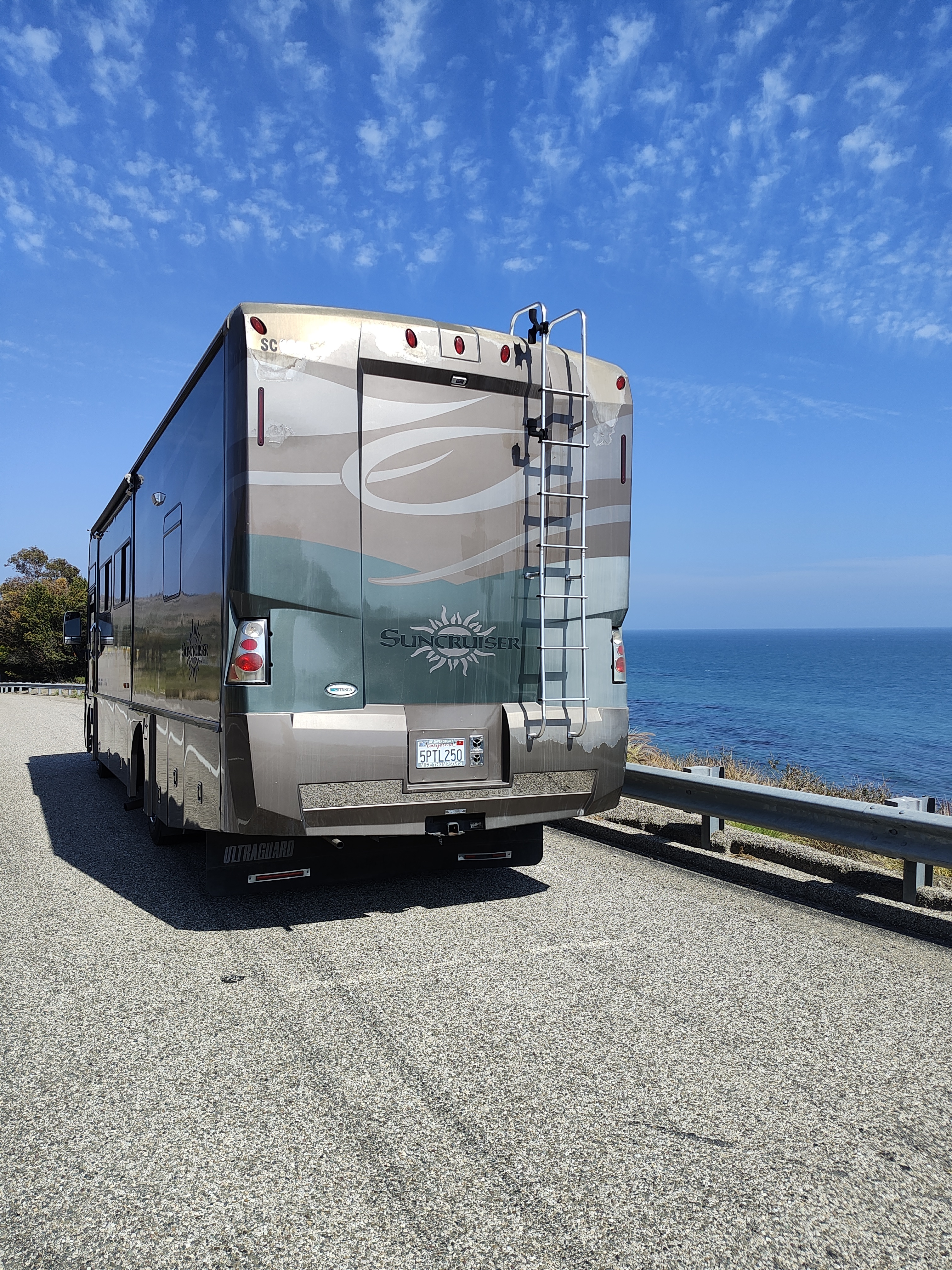 2006 Itasca SUNCRUISER 33V in newbury park CA