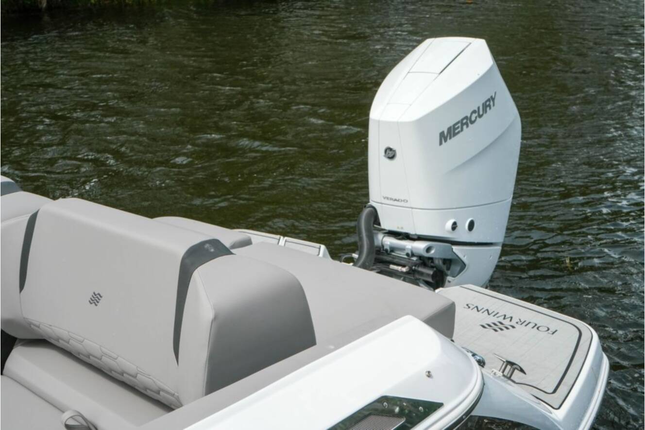 A photo of this 2026 Four Winns H6 OB