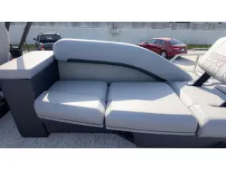 2026 Bennington 24 M STERN LOUNGE
