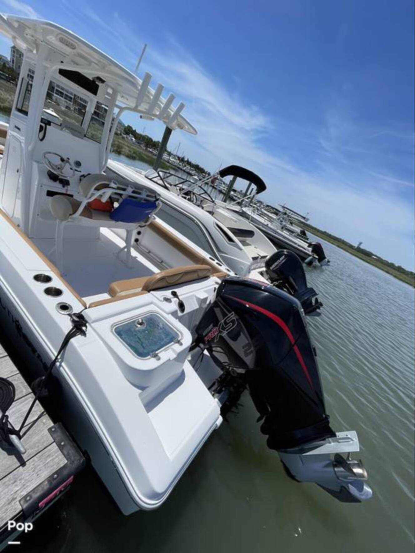 A photo of this 2025 Nauticstar 2420 SL