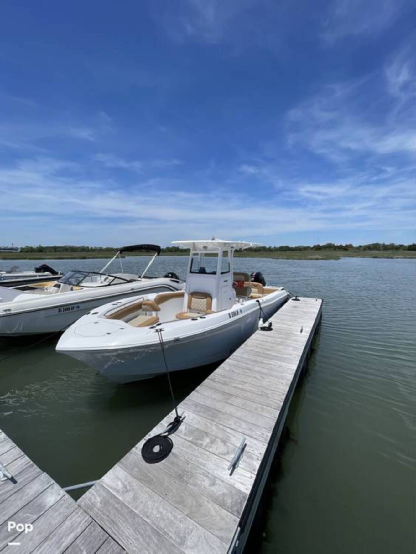A photo of this 2025 Nauticstar 2420 SL