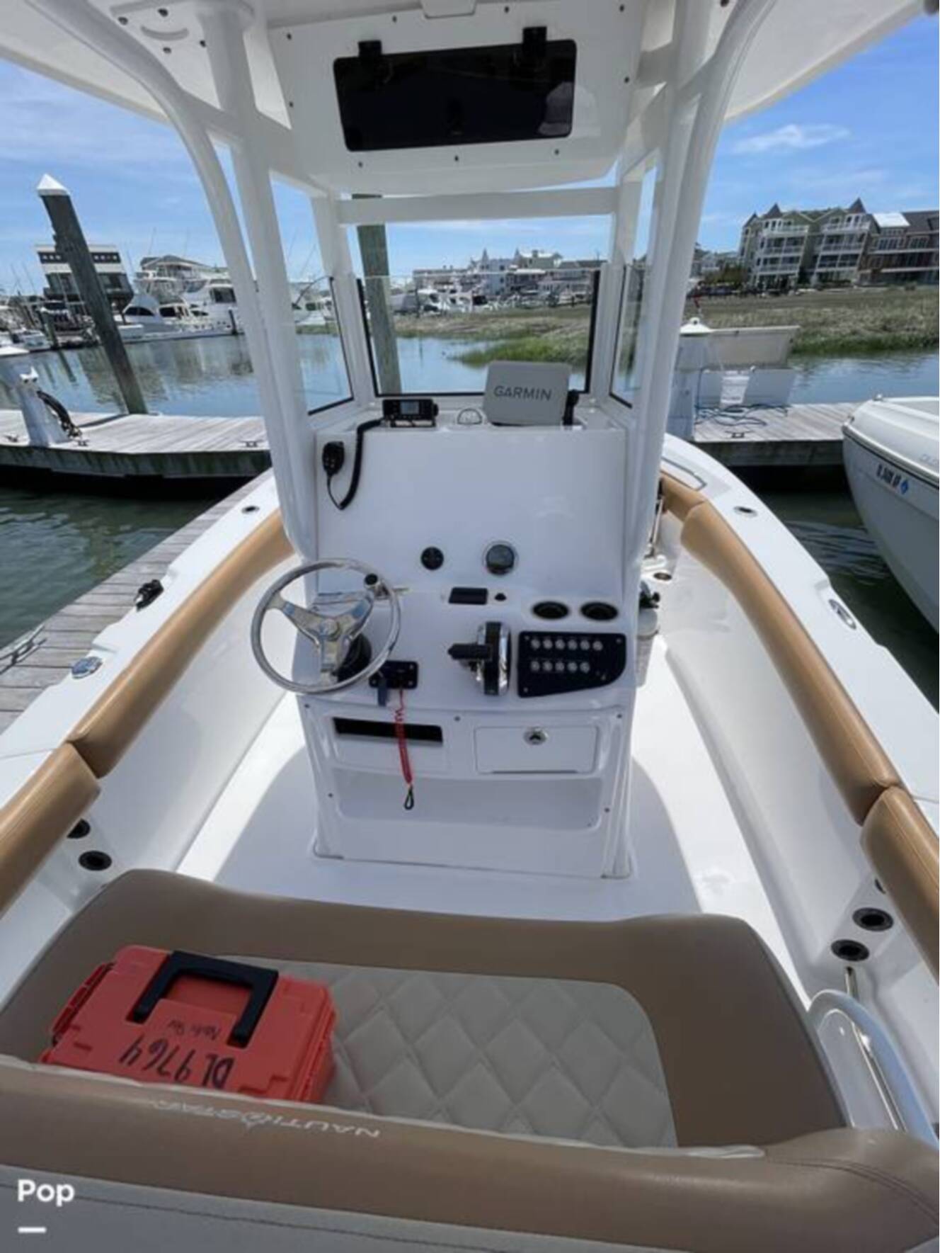 A photo of this 2025 Nauticstar 2420 SL
