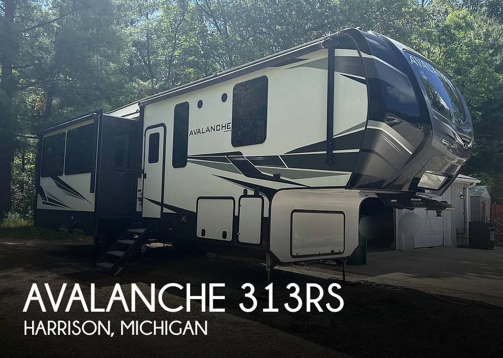 2020 Keystone Avalanche 313RS in harrison MI
