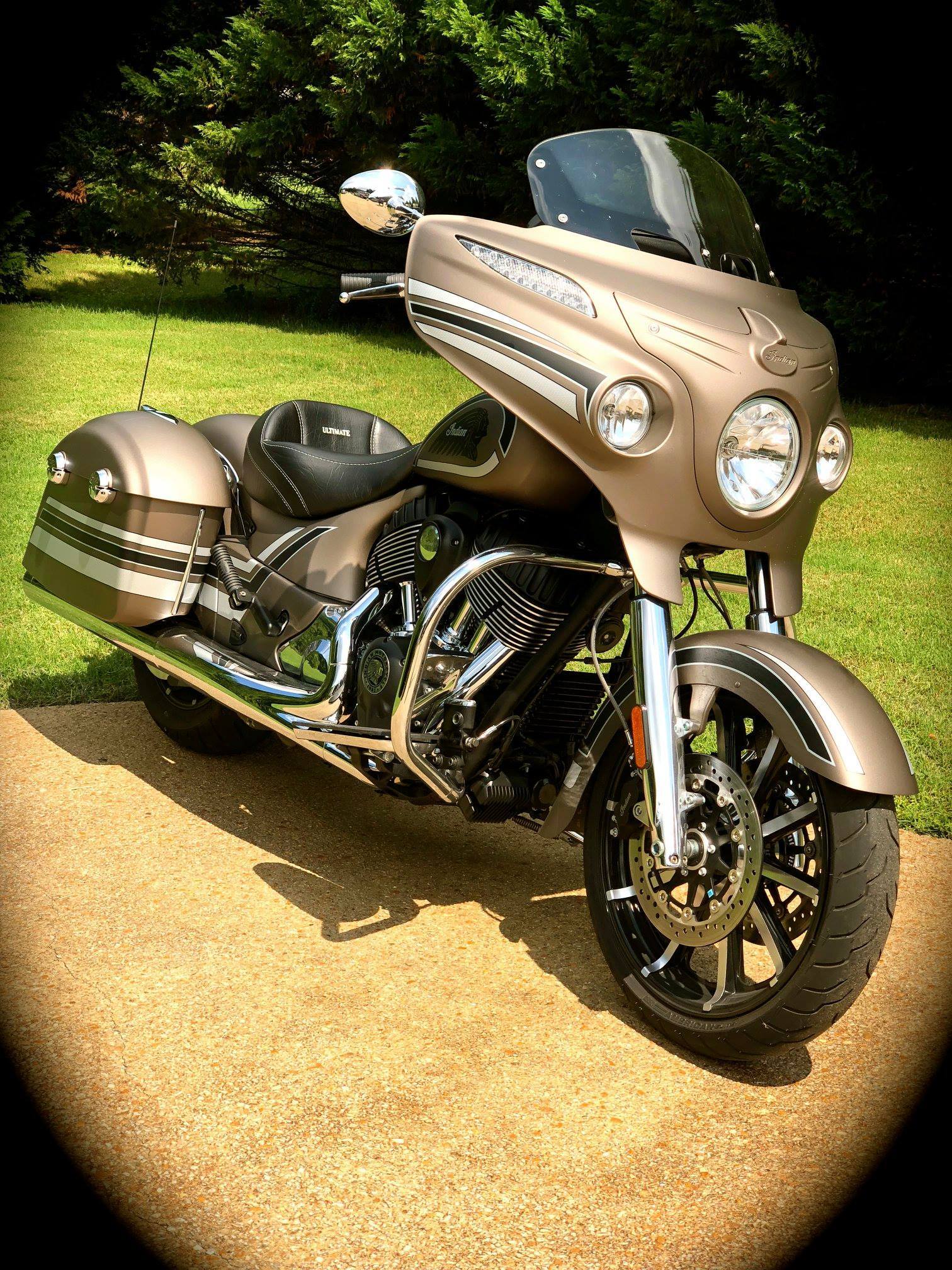 2018 Indian CHIEFTAIN LIMITED WITH POWERBAND AUDIO PACKAGE LIMITED WITH POWERBAND AUDIO PACKAGE in Franklin, TN