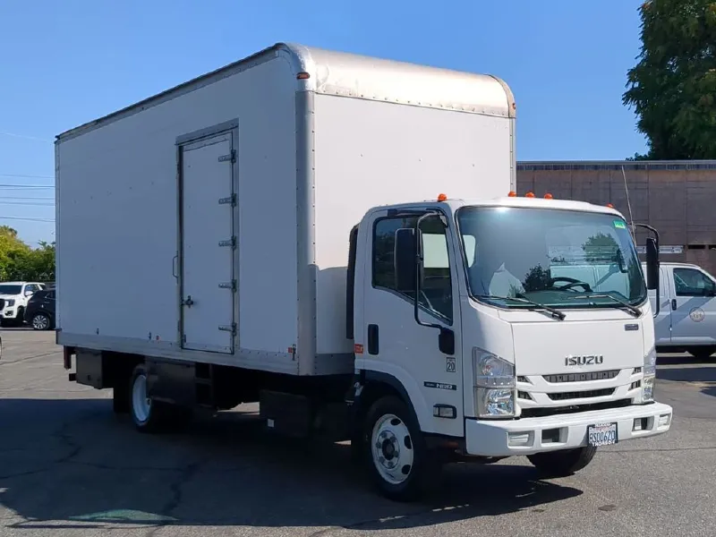 2017 ISUZU NRR