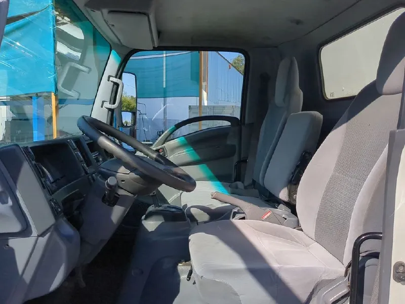 2017 ISUZU NRR