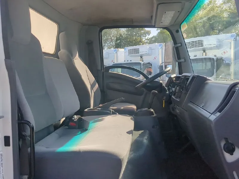 2017 ISUZU NRR