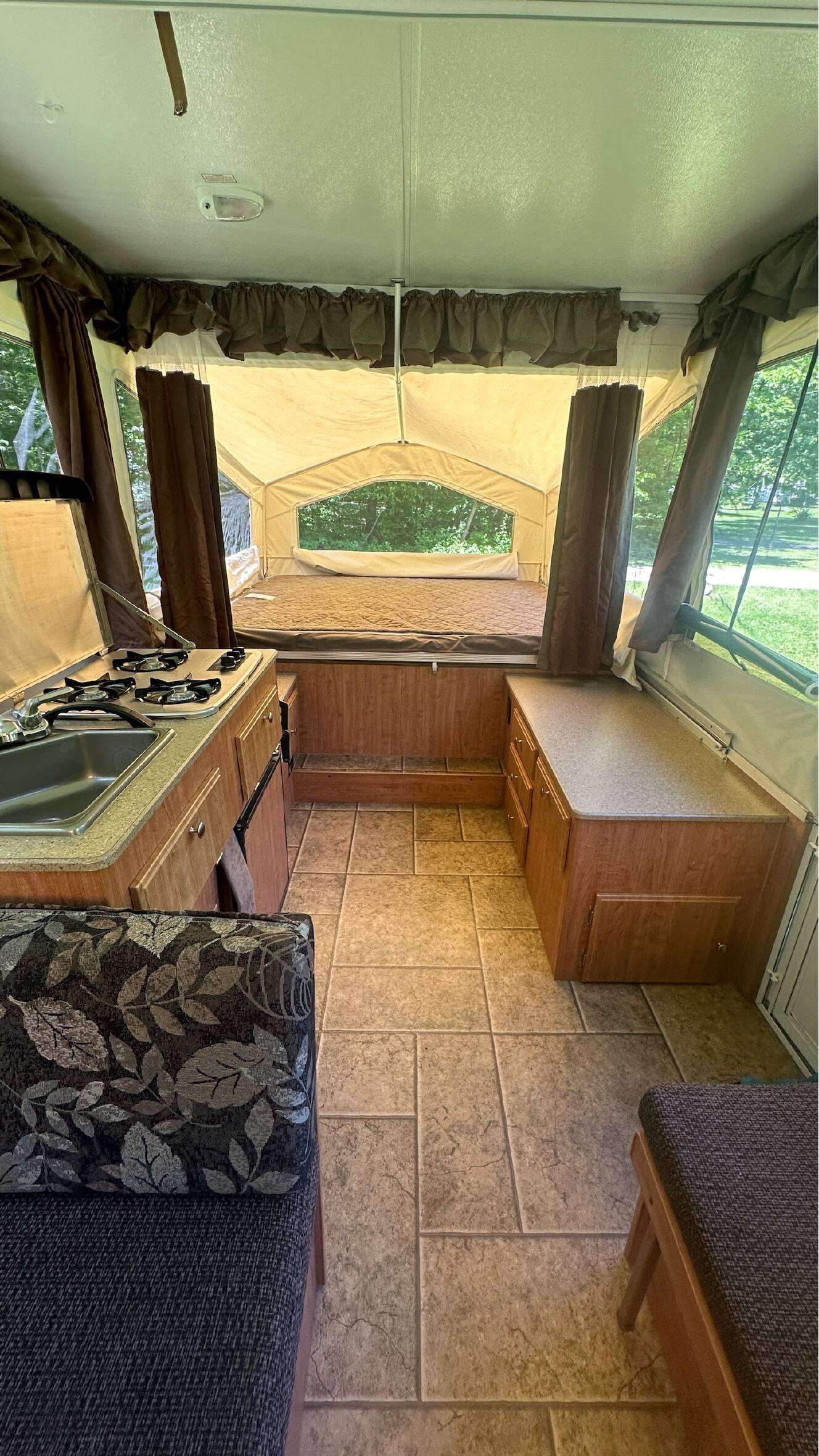 A photo of this 2011 Forest River ROCKWOOD FREEDOM 190LTD