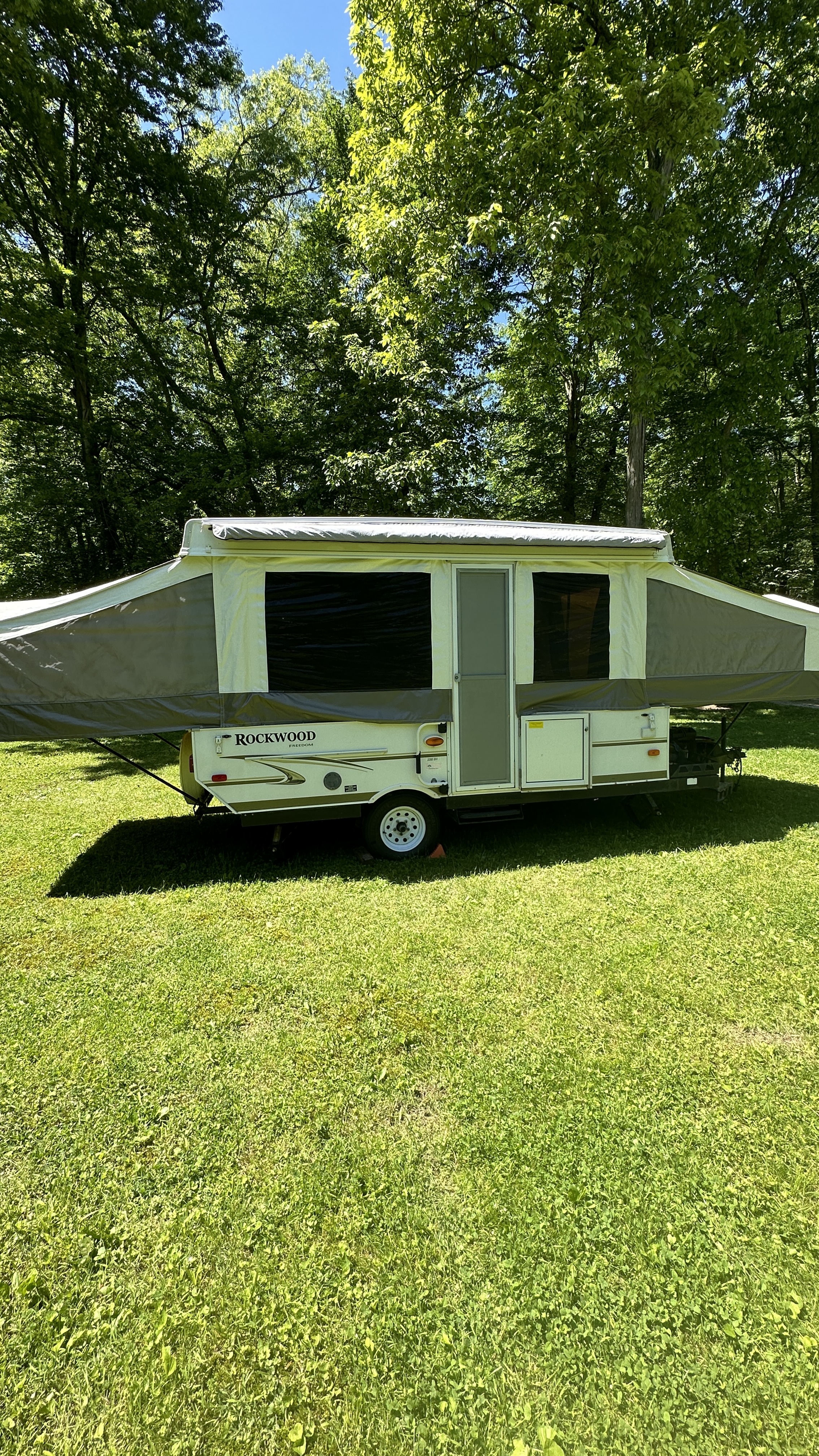 2011 Forest River ROCKWOOD FREEDOM 190LTD in baltimore OH
