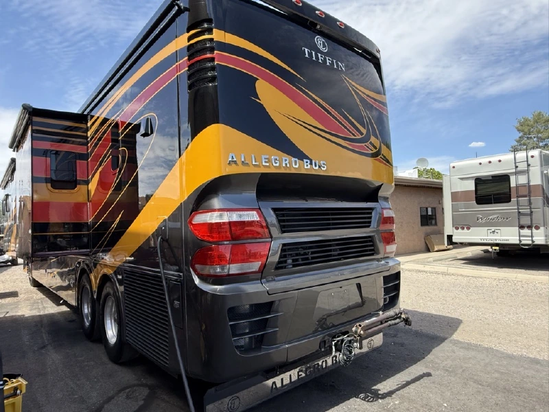 2017 TIFFIN MOTORHOMES 45OPP
