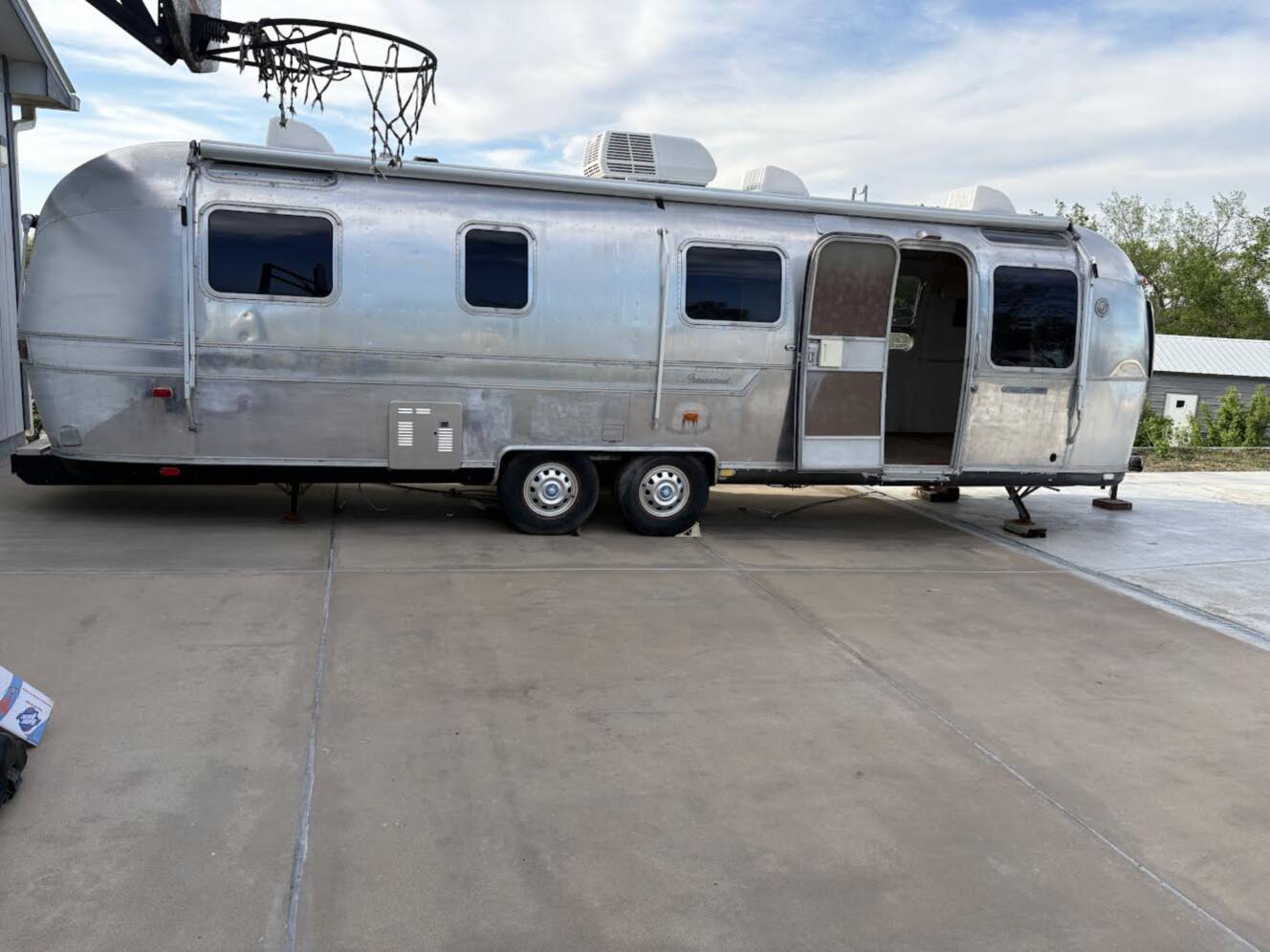 A photo of this 1979 Airstream SOVEREIGN 21