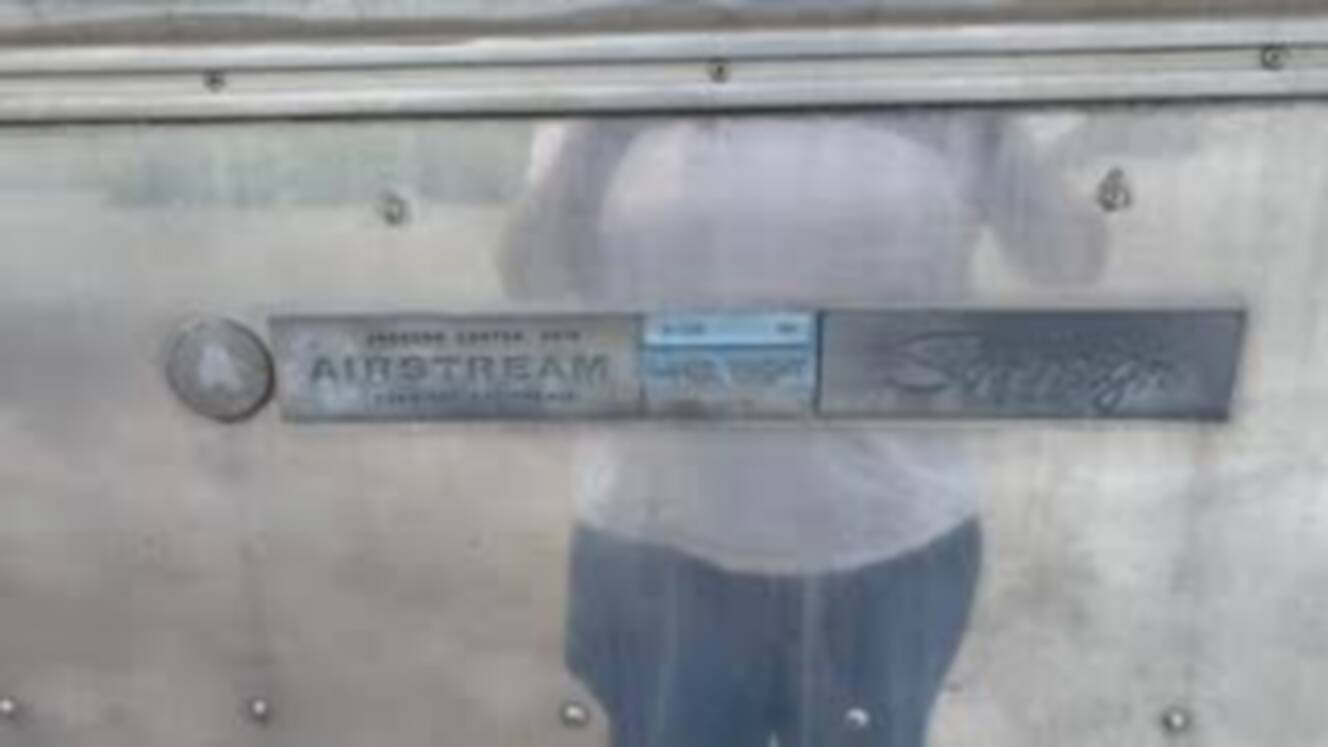 A photo of this 1979 Airstream SOVEREIGN 21