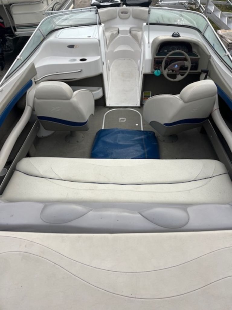 1999 Four Winns 240 Horizion BR in indian river MI
