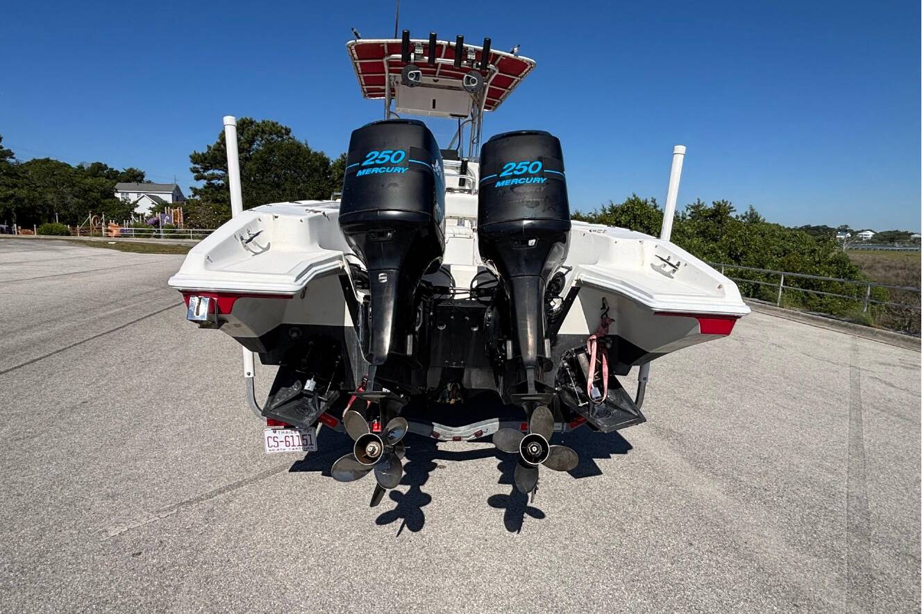 A photo of this 2000 Fountain 29 Sportfish CC