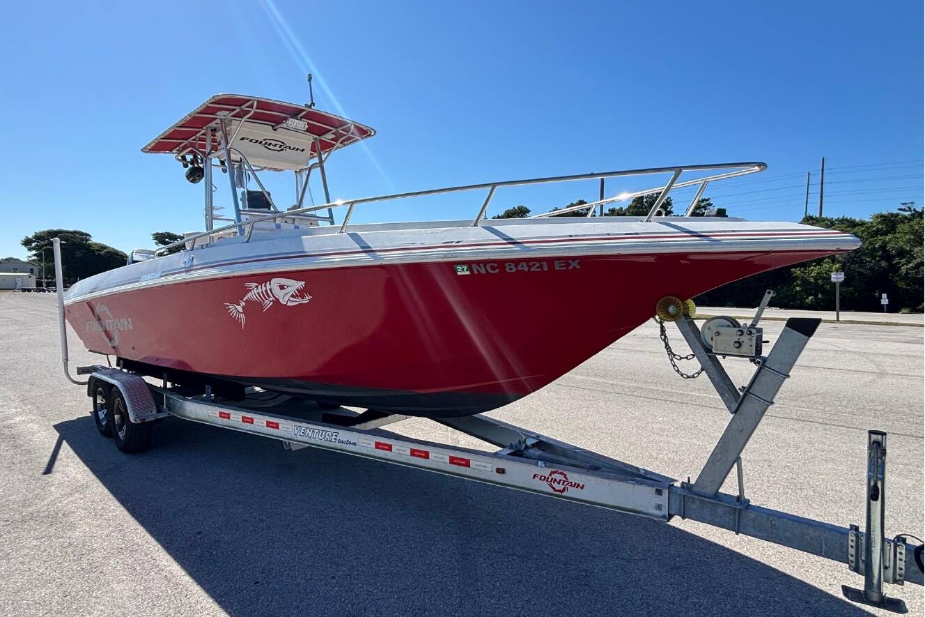 A photo of this 2000 Fountain 29 Sportfish CC