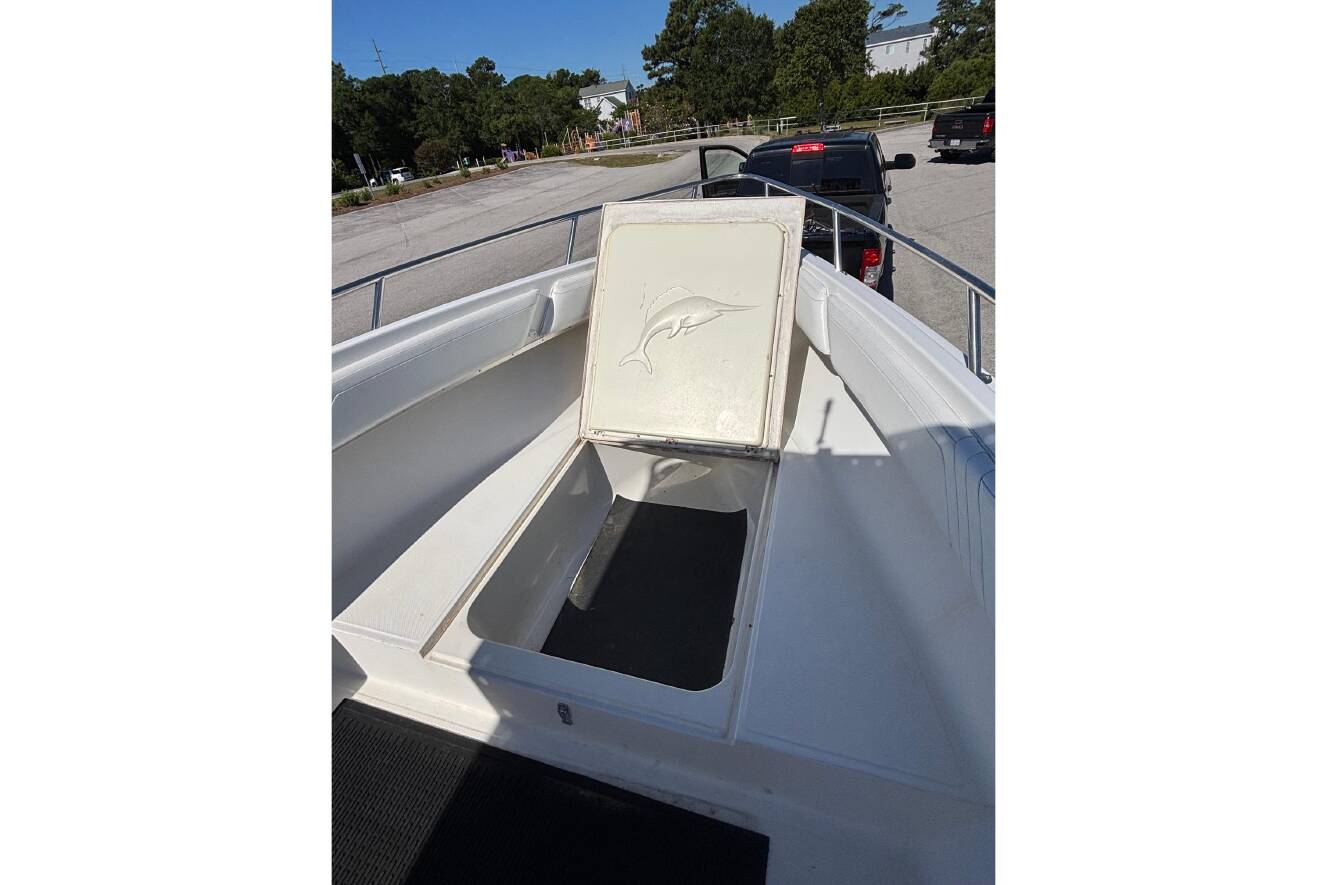 A photo of this 2000 Fountain 29 Sportfish CC