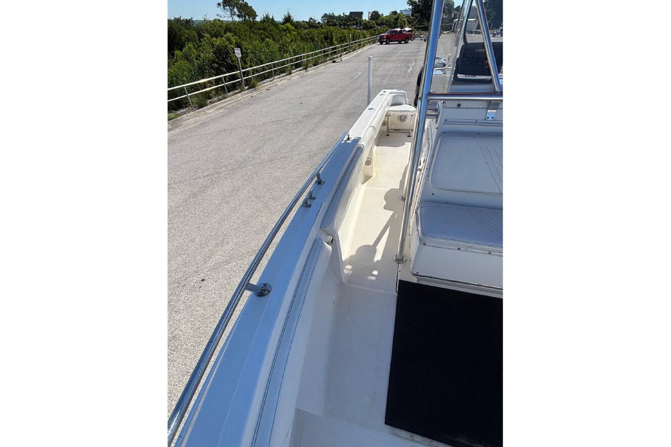 A photo of this 2000 Fountain 29 Sportfish CC