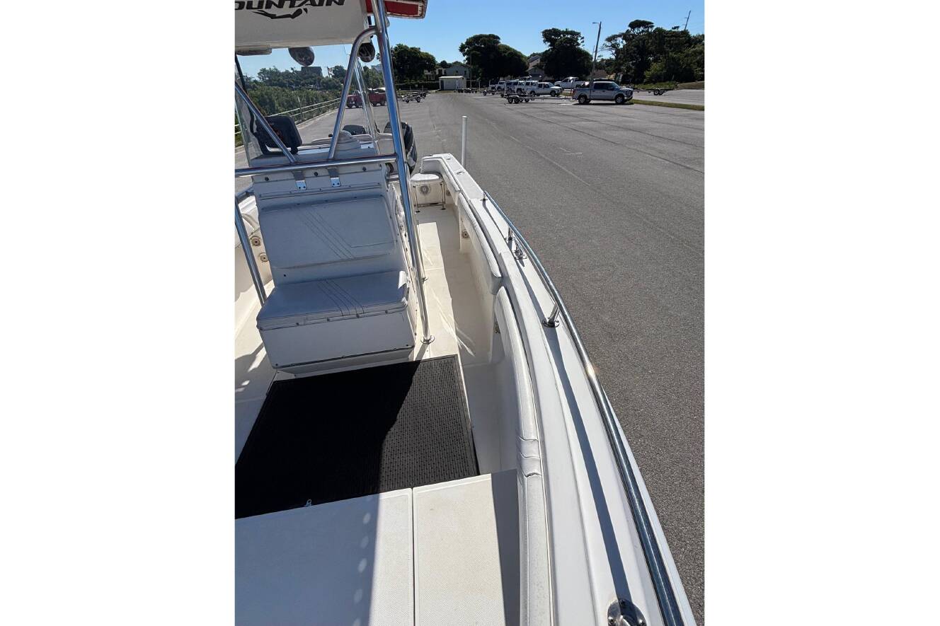 A photo of this 2000 Fountain 29 Sportfish CC