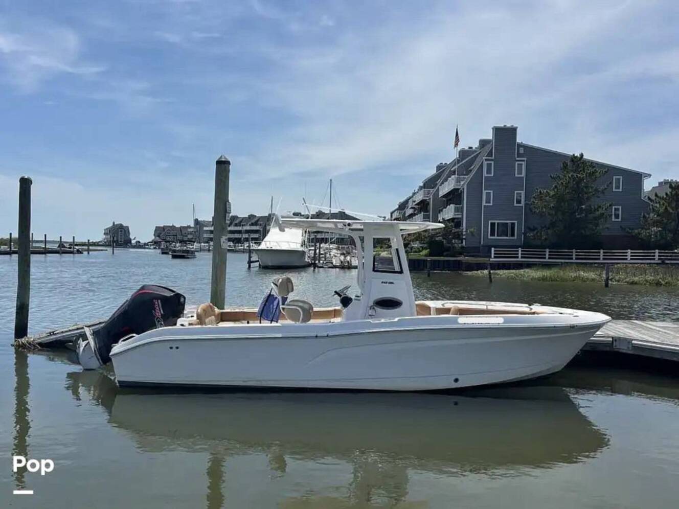 A photo of this 2025 Nauticstar 242 0SL
