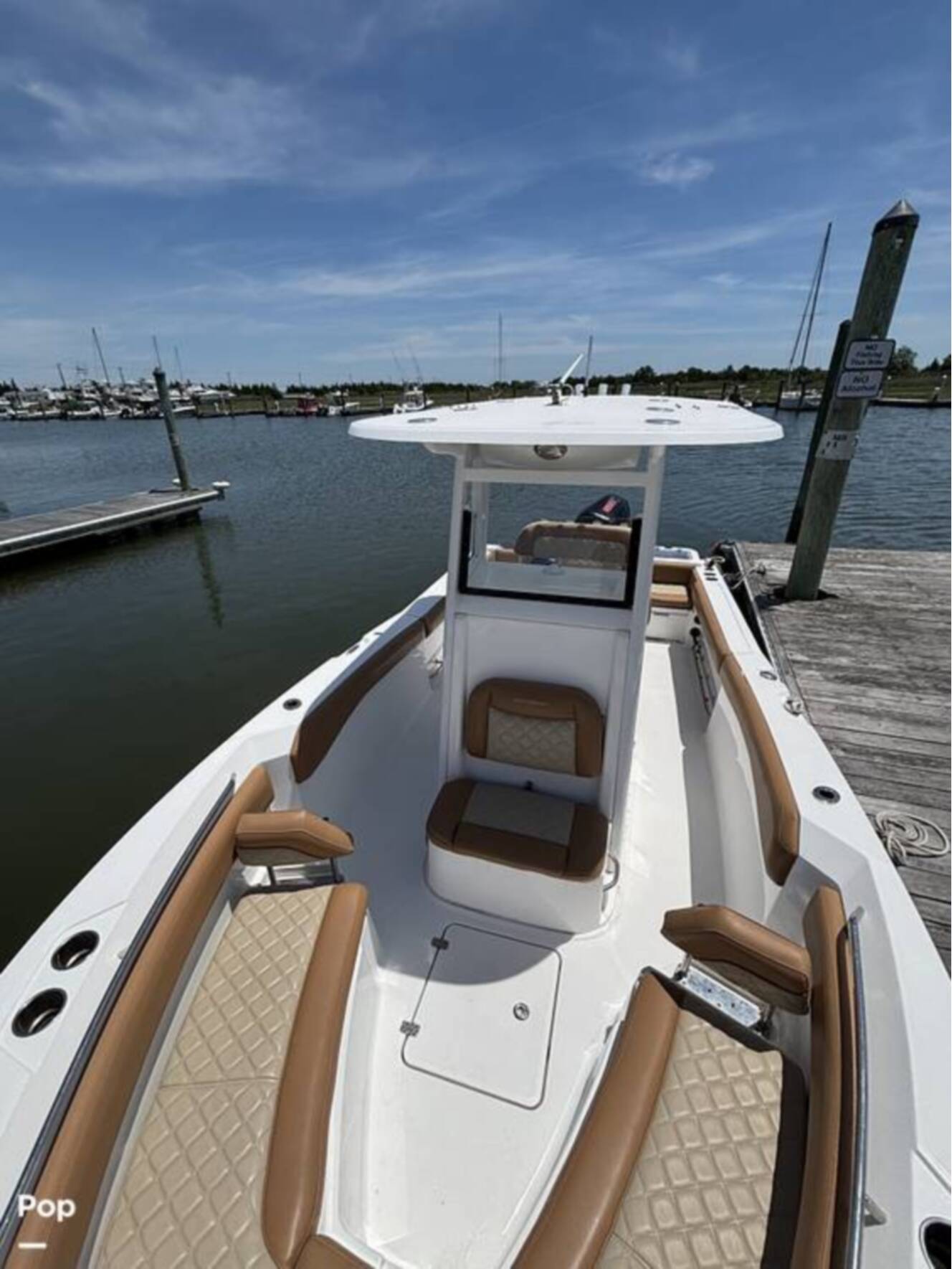 A photo of this 2025 Nauticstar 242 0SL