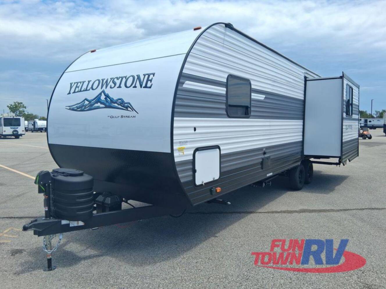 A photo of this 2026 Gulf Stream Rv Yellowstone Classic 251RE