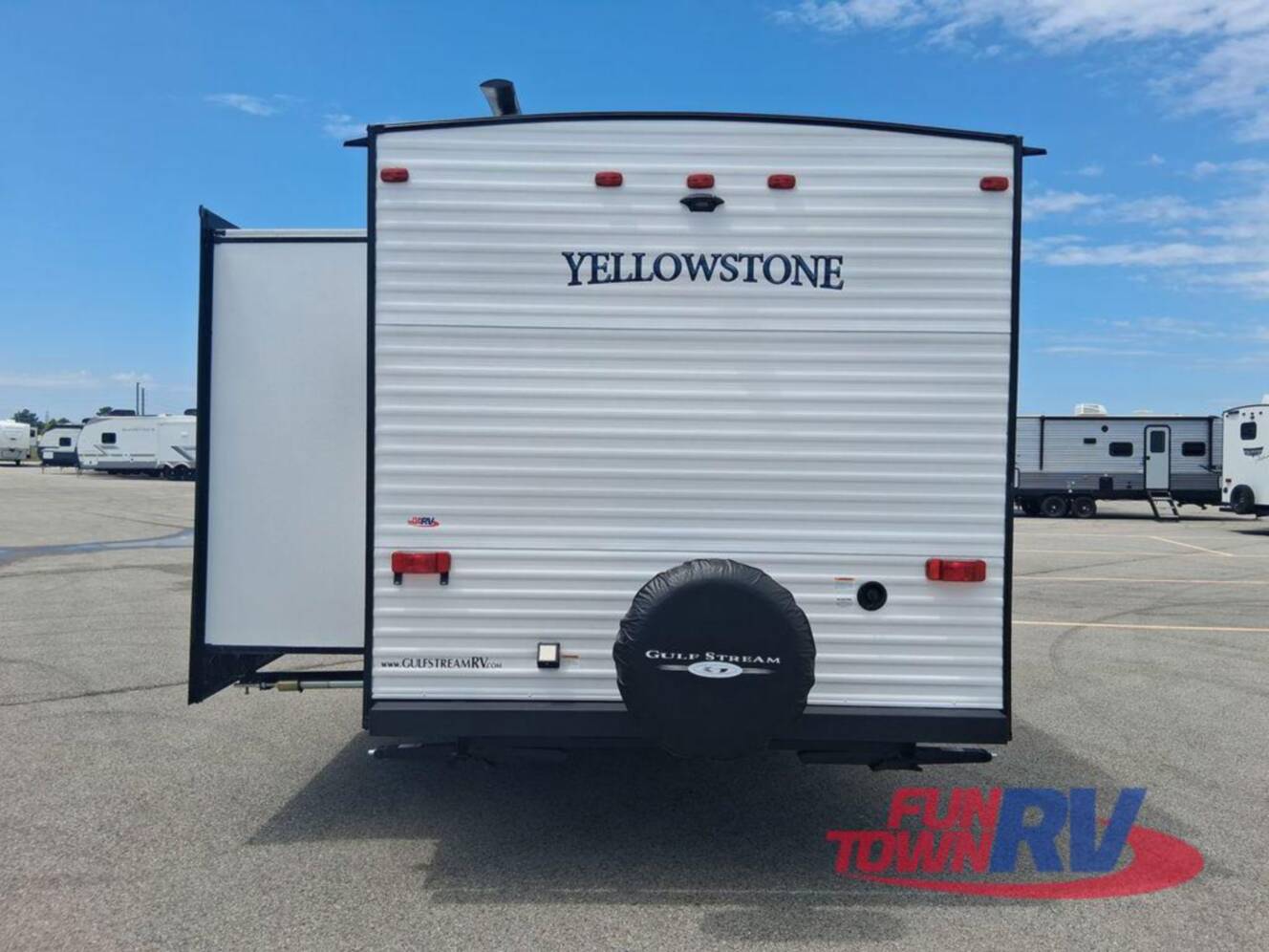 A photo of this 2026 Gulf Stream Rv Yellowstone Classic 251RE