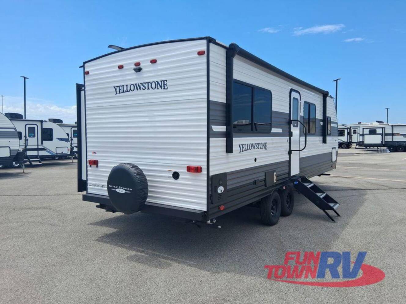 A photo of this 2026 Gulf Stream Rv Yellowstone Classic 251RE