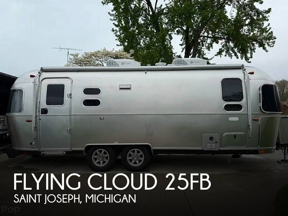 2024 Airstream Flying Cloud 25FB in saint joseph MI