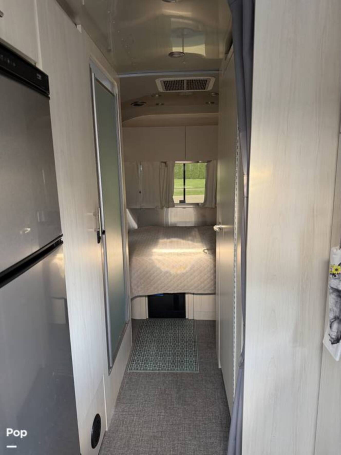 A photo of this 2024 Airstream Flying Cloud 25FB Queen