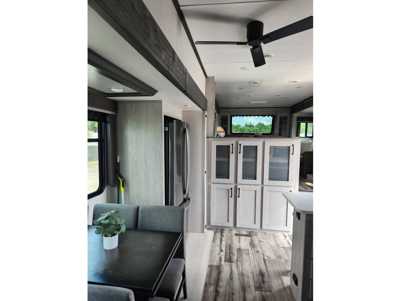 A photo of this 2023 Keystone MONTANA HIGH COUNTRY 377FL