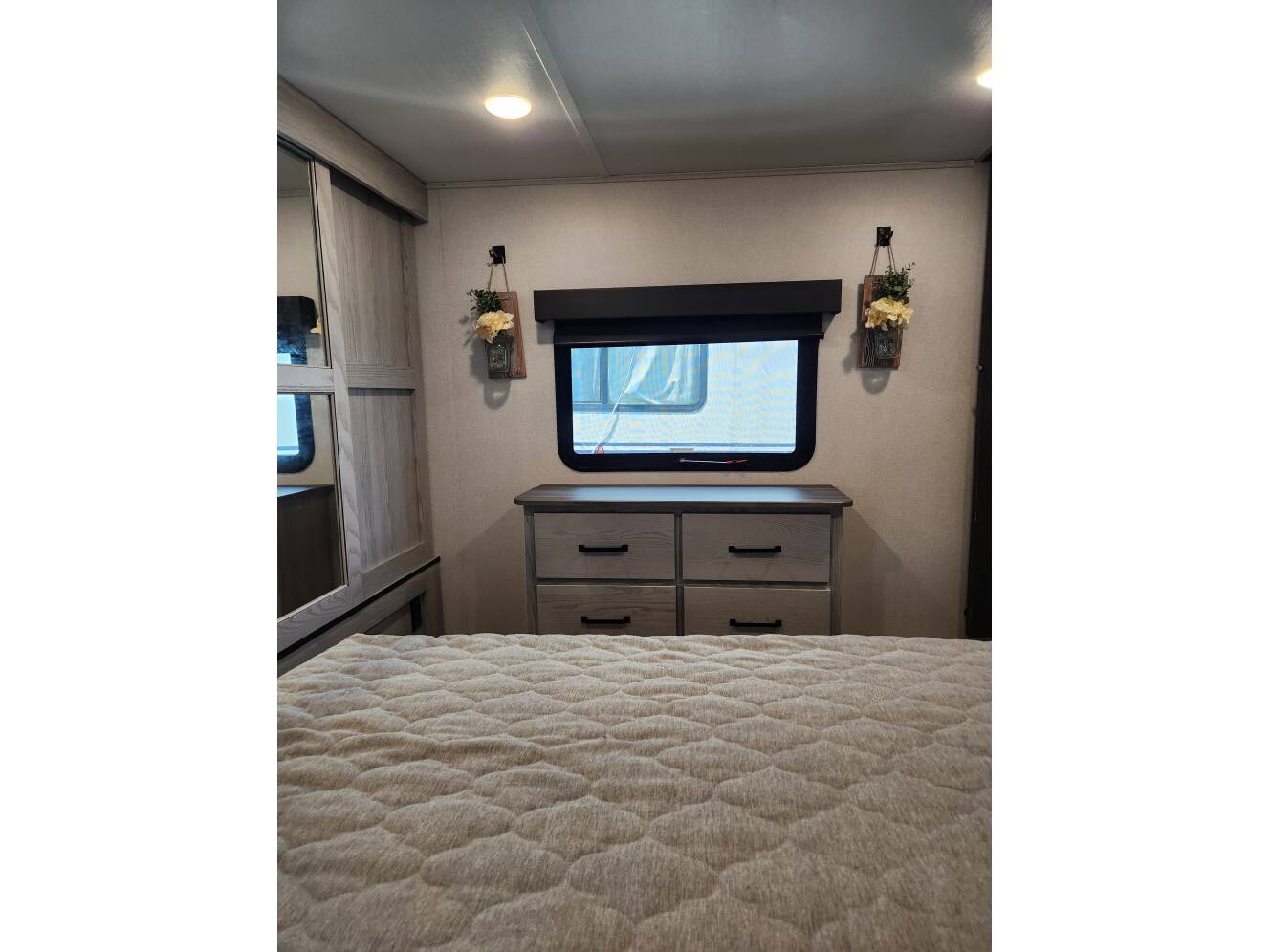 A photo of this 2023 Keystone MONTANA HIGH COUNTRY 377FL