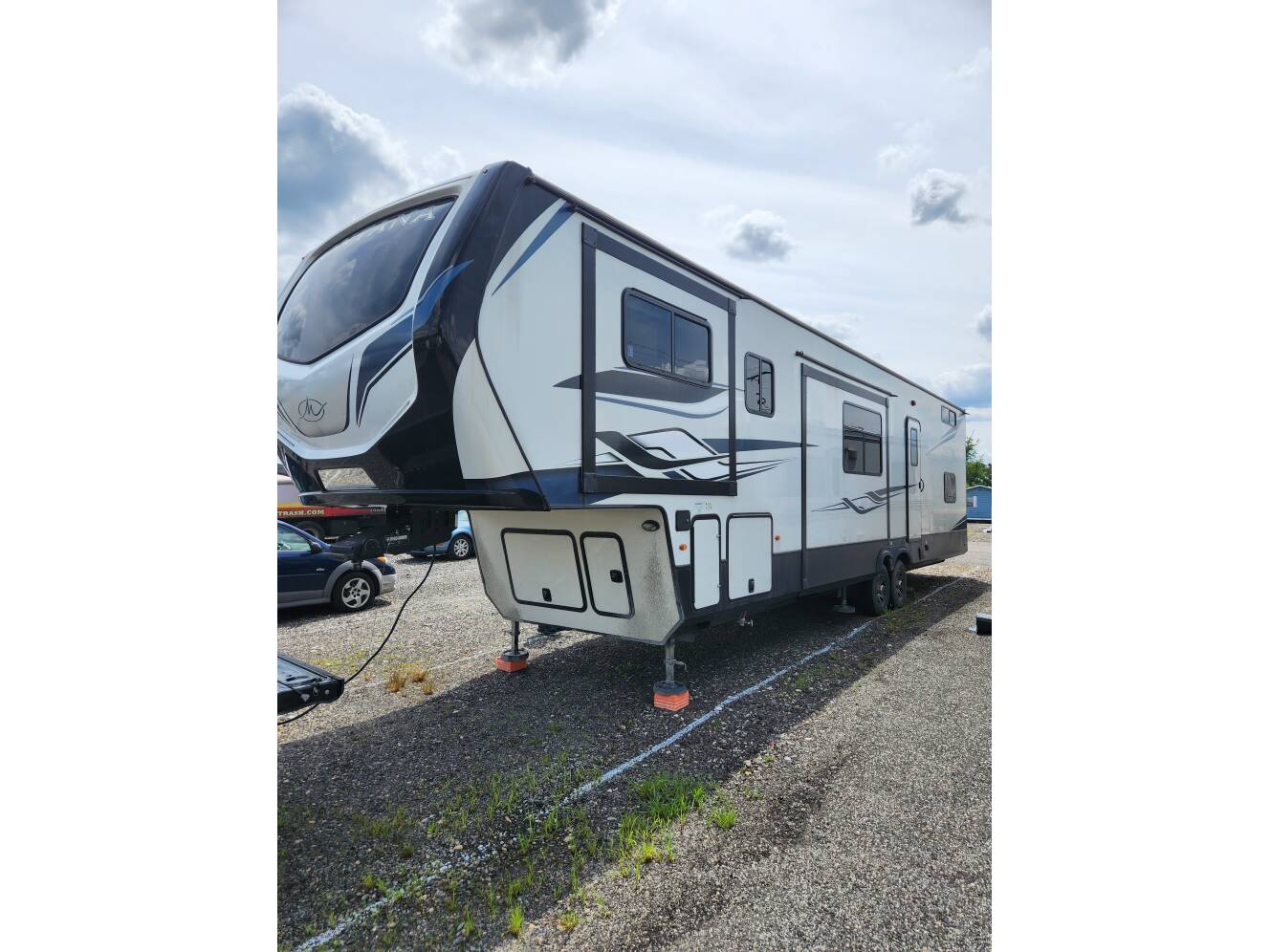 A photo of this 2023 Keystone MONTANA HIGH COUNTRY 377FL