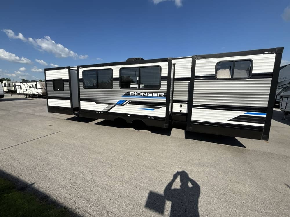 2023 Heartland PIONEER BH 330 in chaptico MD