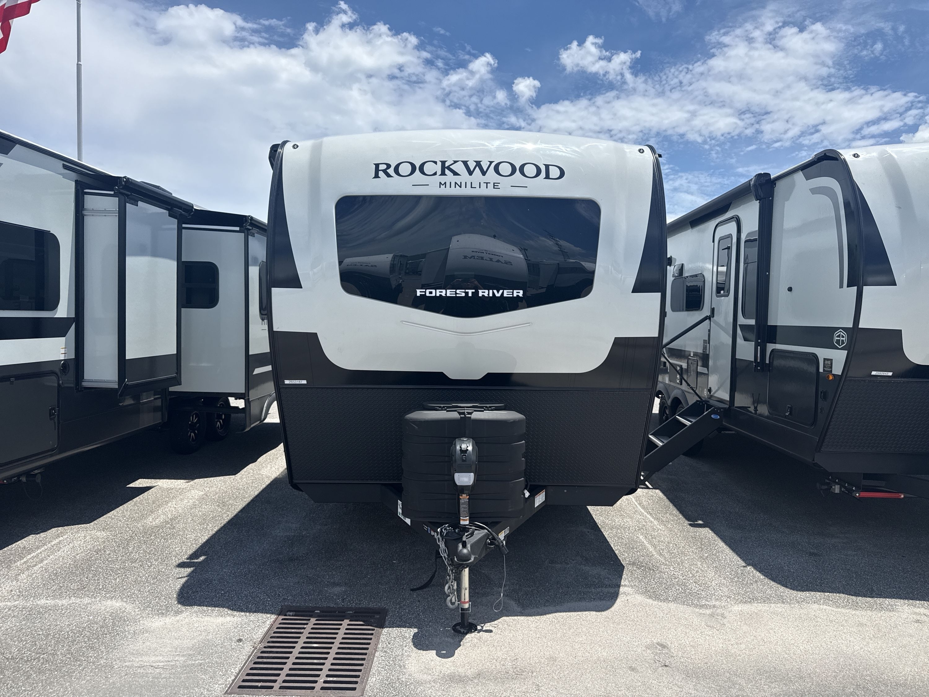 2026 Forest River ROCKWOOD MINI LITE 2109S in myrtle beach SC